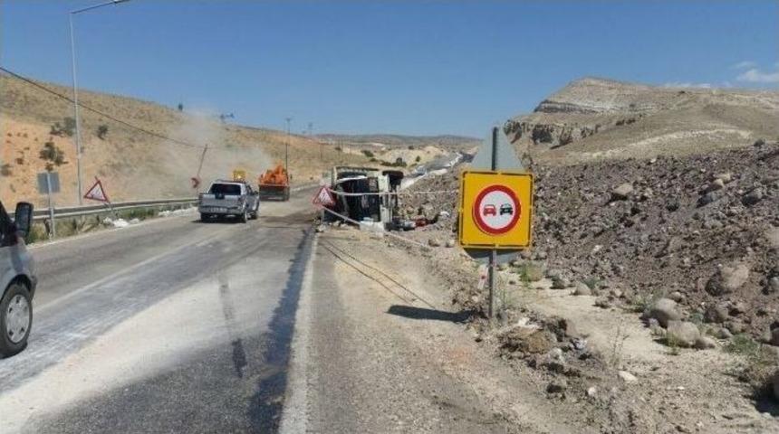 Malatya-sivas Karayolunda Kaza:1 Yaralı