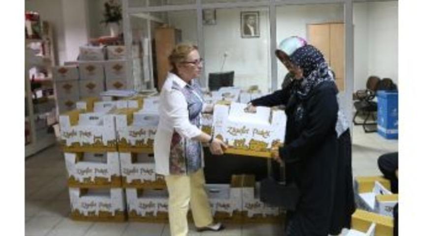 İhtiya&ccedil; Sahibi Bin 54 Aileye Ramazan Yardımı Yapıldı