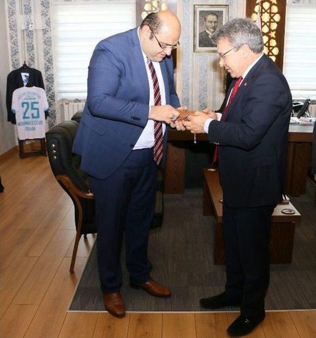 İlbank Yönetim Kurulu Başkanı Üstün’den Başkan Orhan’a Ziyaret…