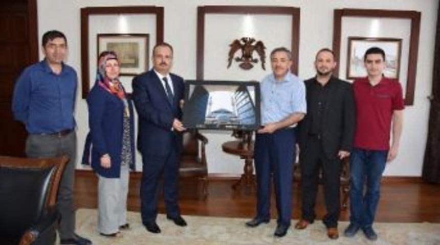 Sağlık-der, Vali Canbolat&rsquo;ı Ziyaret Etti