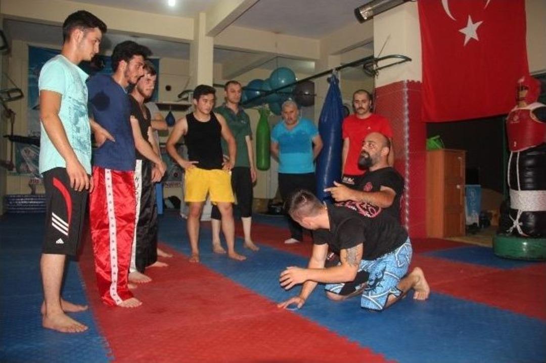 19 Mayıs&rsquo;ta Karışık D&ouml;v&uuml;ş Sanatları Tanıtıldı