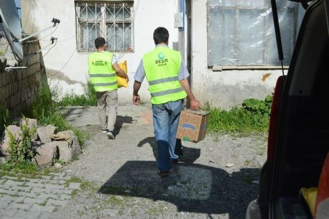 Dernekler Hayırda Yarışıyor