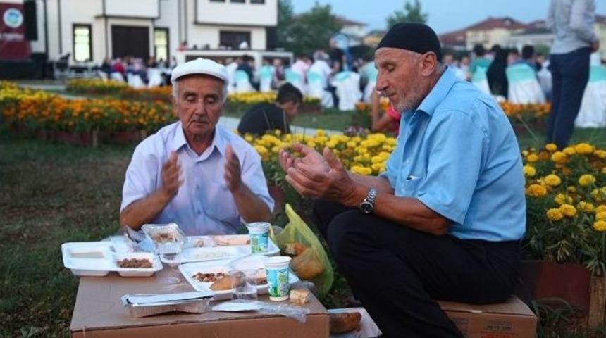 Binler Serdivan İftarında Buluştu