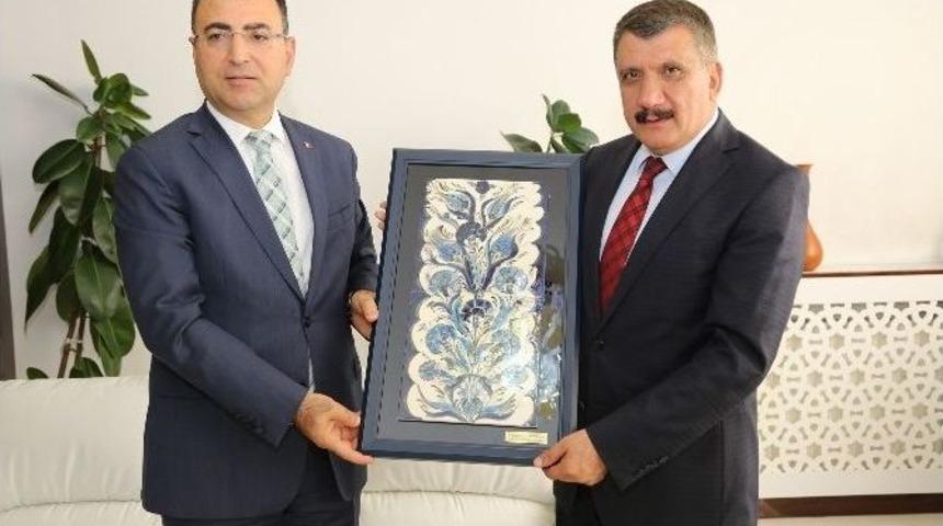 Vali Toprak, Başkan G&uuml;rkan&rsquo;ı Ziyaret Etti