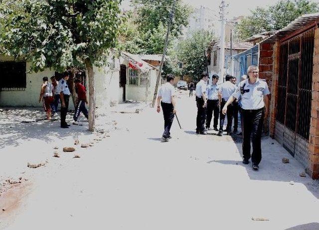 Antalya’da 2 Aile Arasında Küfür Kavgası