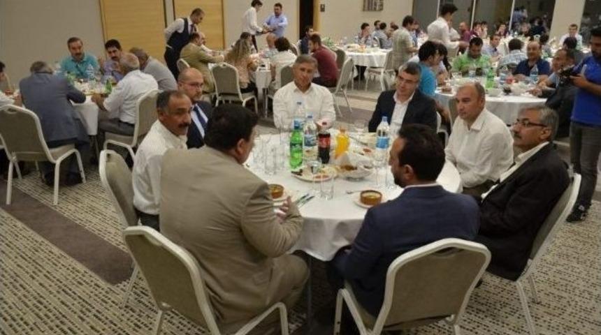 Makine M&uuml;hendisleri İftarda Buluştu