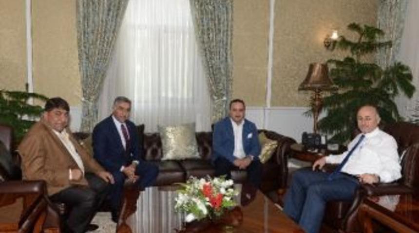 Erzurumspor Y&ouml;netiminden Vali Azizoğlu&rsquo;na Ziyaret