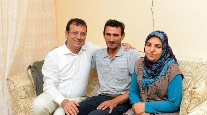 Başkan İmamoğlu, İftarını Vatandaşın Evinde Yapıyor