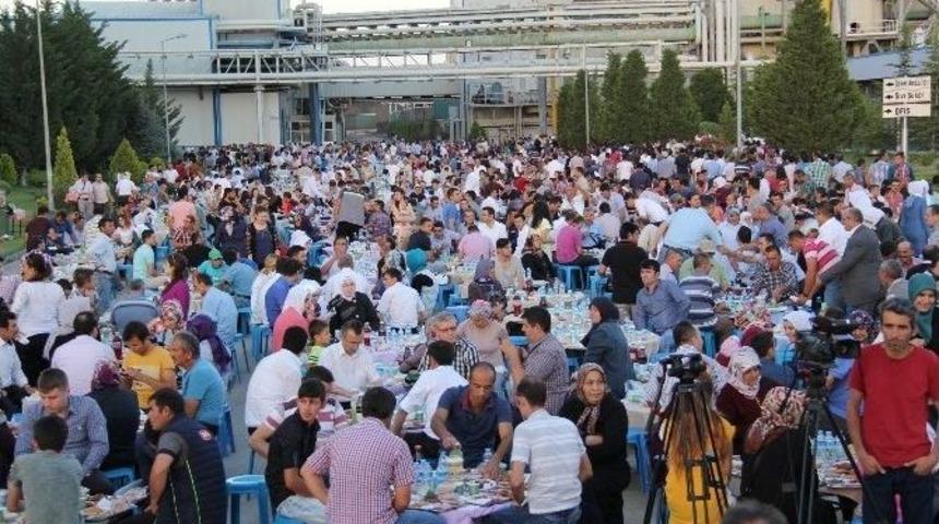 Konya Şeker Ailesi İftarda Buluştu