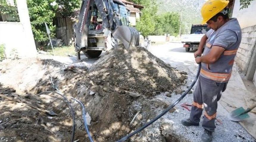 40 Yıllık Alt Yapı Yenileniyor