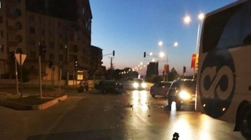 Sungurlu&rsquo;da 3 Ayrı Trafik Kazası : 4 Yaralı