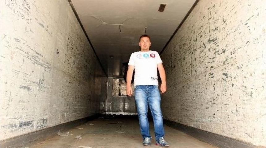 1 Tır Dolusu &Ccedil;ikolata &Ccedil;alındı