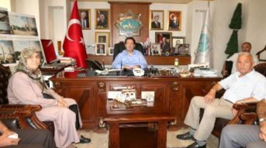 35 Yıldır Bitkisel Hayattaki Kızları İçin Okul Yaptırdılar