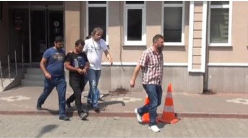 Emekli &Ouml;ğretmeni Dolandırılanlar Bursa&rsquo;da Yakalandı