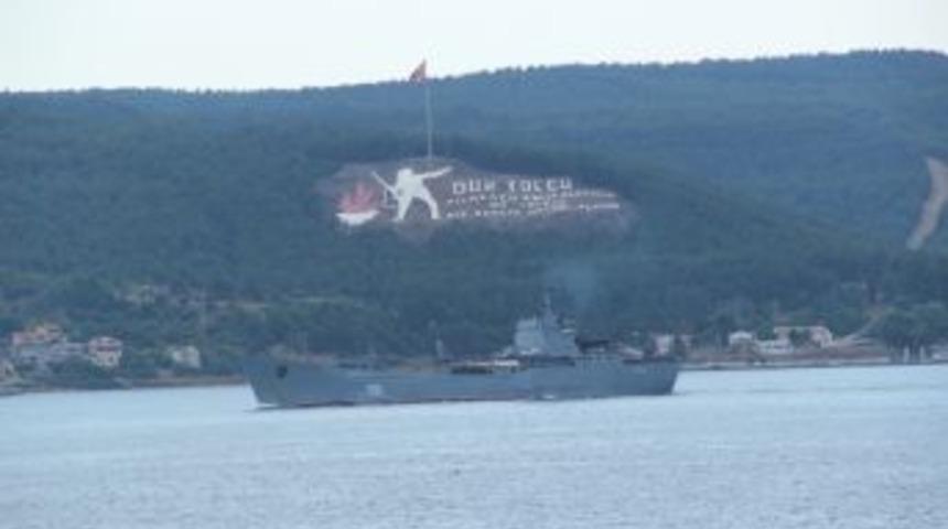 Rus Savaş Gemisi &Ccedil;anakkale Boğazı&rsquo;ndan Ge&ccedil;ti