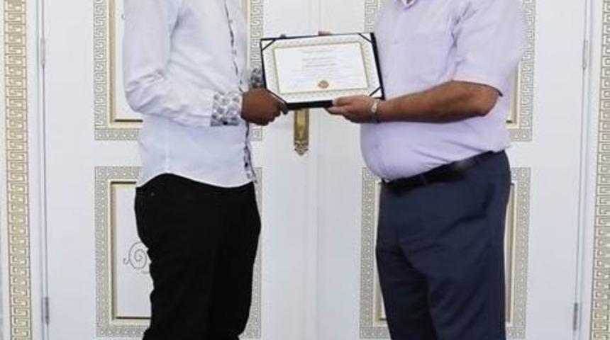 Iğdır &Uuml;niversitesi&rsquo;nin Yabancı Uyruklu &Ouml;ğrencisi Mezun Odu