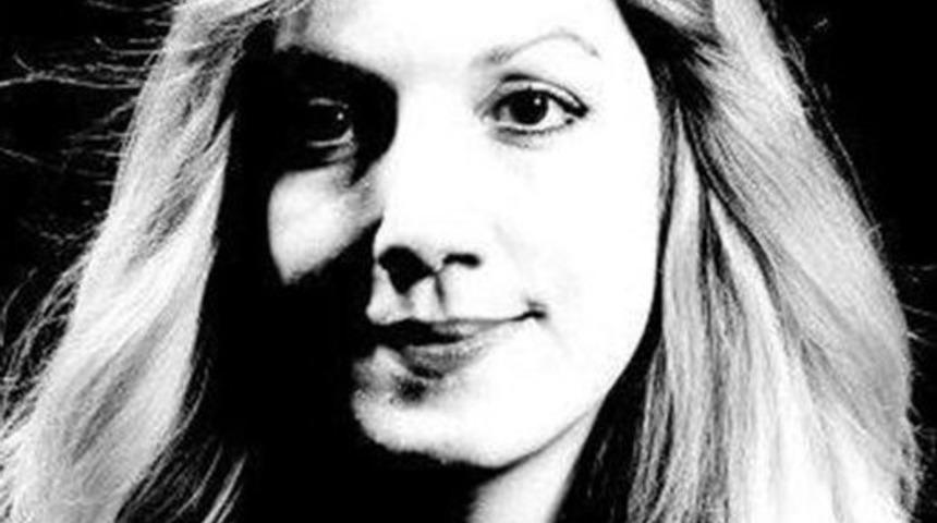 Sanat&ccedil;ı Beng&uuml; Batu&rsquo;nun &lsquo;ilahi Komedya&rsquo; Sergisi İzleyiciyle Buluştu