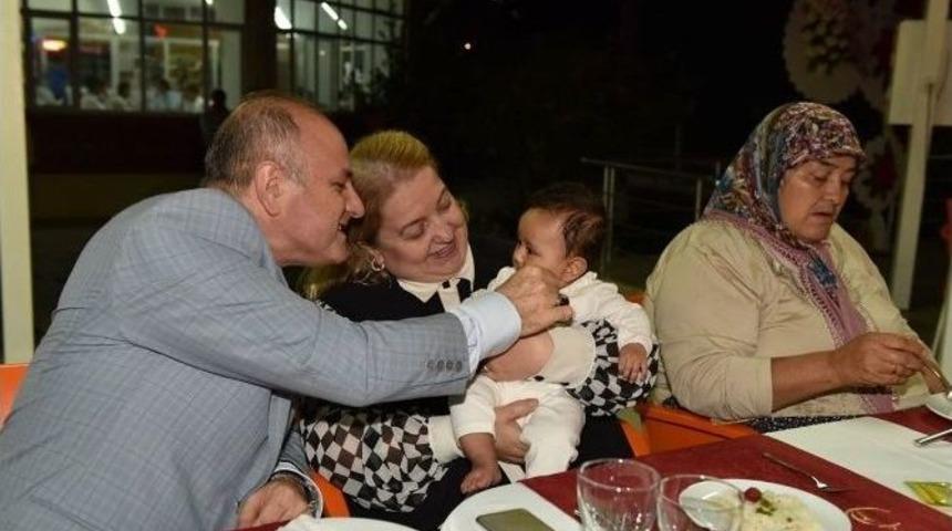 Vali &Ccedil;akacak, Akdeniz B&ouml;lge Ve Garnizon Komutanlığı&rsquo;nın İftarına Katıldı