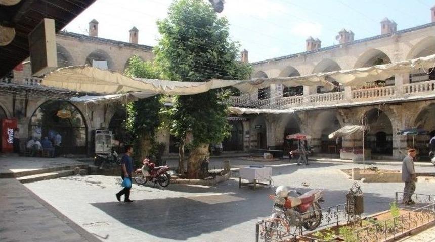 Şanlıurfa&rsquo;da Tarihi G&uuml;mr&uuml;k Hanı Boş Kaldı