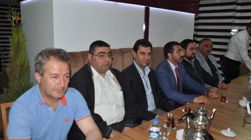 Ak Parti Kars İl Başkanlığı İftarda Basınla Buluştu