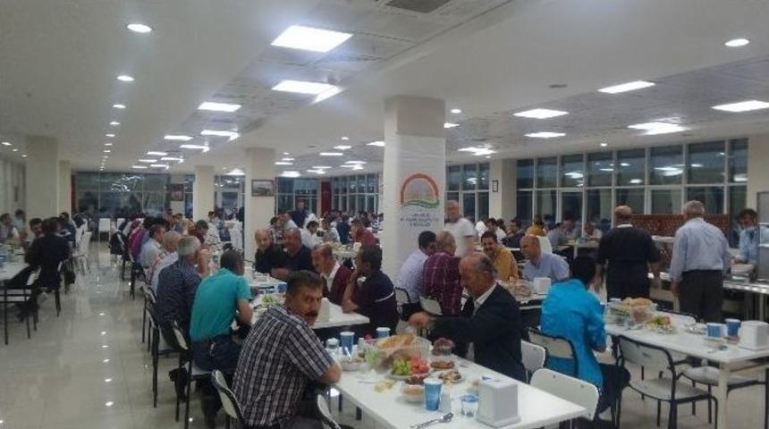 Van Gıda Tarım Ve Hayvancılı İl M&uuml;d&uuml;rl&uuml;ğ&uuml;&rsquo;nden İftar Yemeği