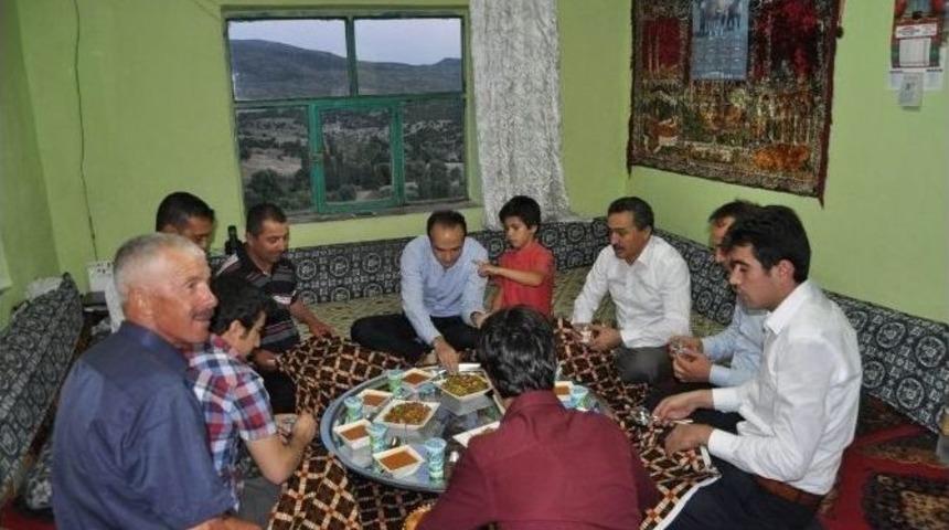Kaymakam &Ouml;zyiğit Ve Başkan Tutal İftar Sofrasına Misafir Oldu