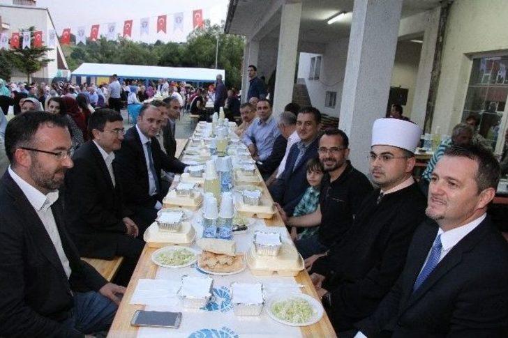 Kardeşler İftar Sofrasında Buluştu G2