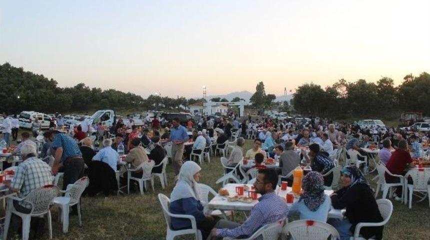 Cevizdere Şehitliği&rsquo;nde İftar Ve Mevlit