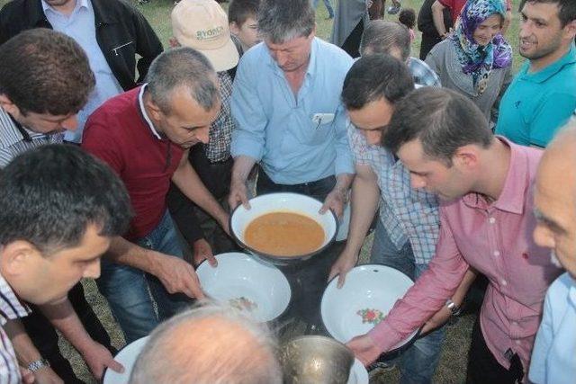 Cevizdere Şehitliği’nde İftar Ve Mevlit