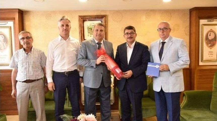 Başkan Çerçi Protokolü Festivale Davet Etti