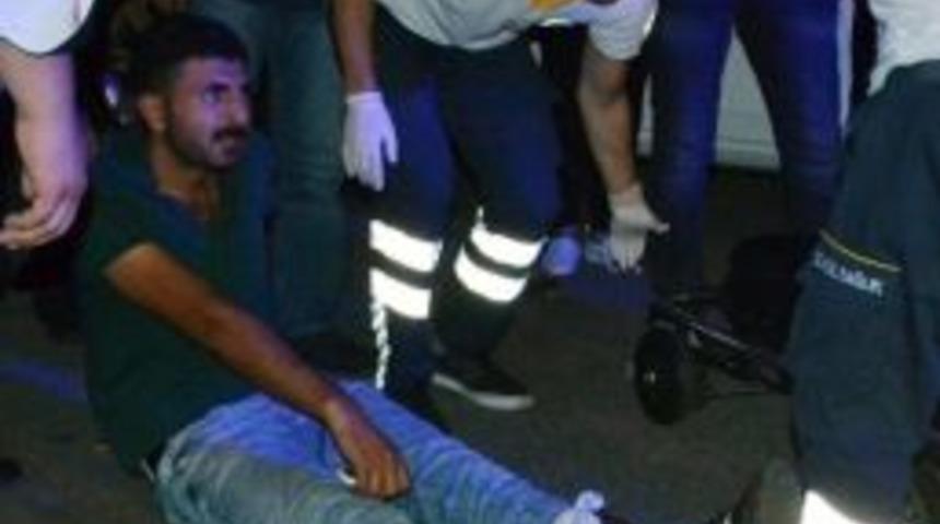 Maltepe&rsquo;de Silahlı Kavga : 3 Yaralı