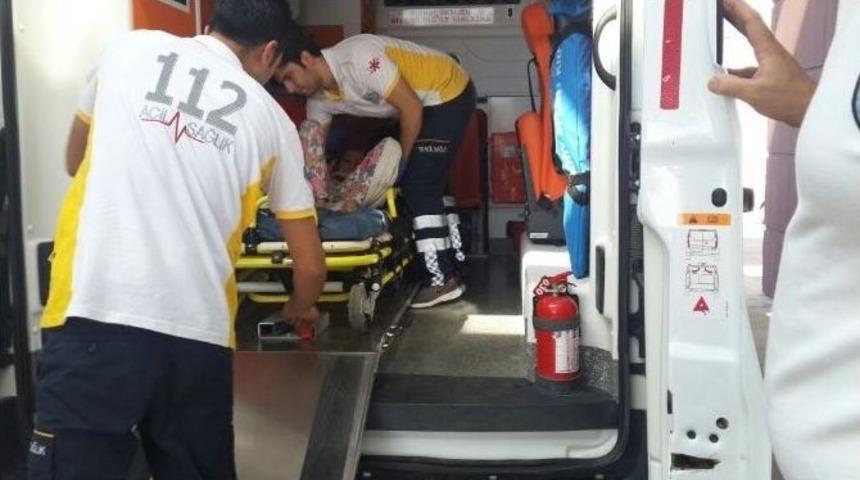 D&uuml;şerek Kafasını Yere &Ccedil;arpan &Ccedil;ocuk Yaralandı