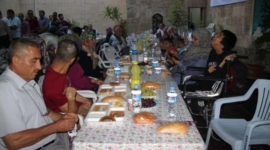 Engelli Personel Ve Ailelerine İftar