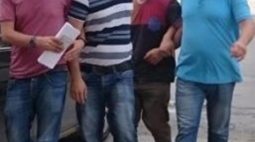 Kendilerini Savcı Ve Polis Olarak Tanıtan Dolandırıcı Kardeşler Yakalandı