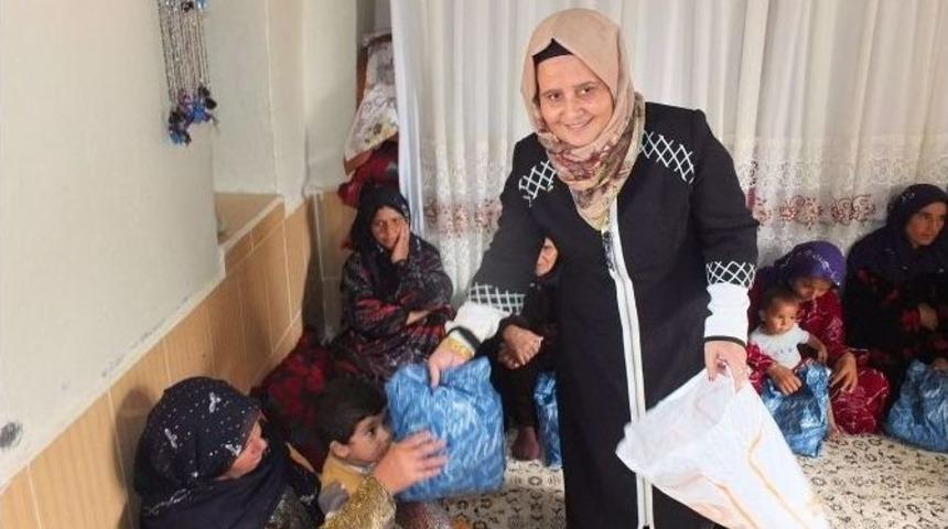 Sosyal Yardımlar &Ccedil;aresiz Ailelere Umut Oluyor