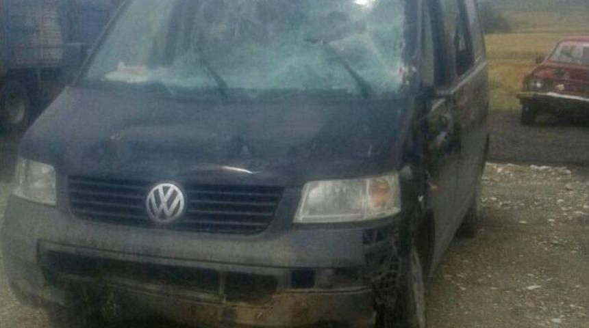 Minib&uuml;s Tarlaya U&ccedil;tu: 13 Yaralı