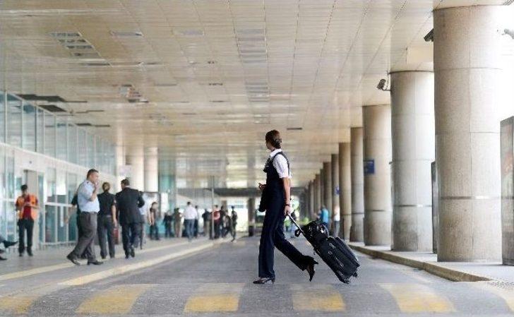 Havalimanı Çalışanlarının Gözyaşları G2