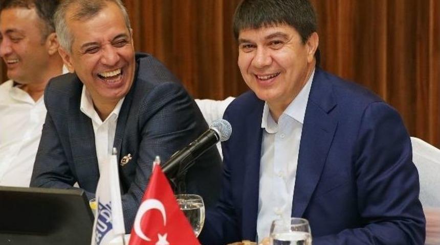 Başkan T&uuml;rel Salı Grubunun İftarına Katıldı