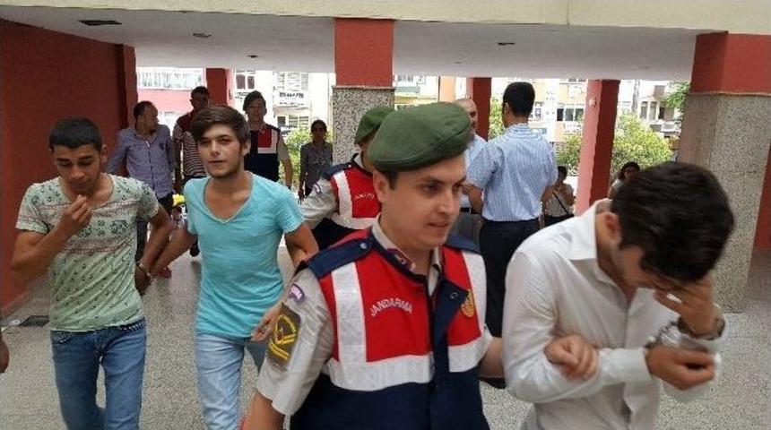 Silahlı Soygun Zanlıları Jandarma Tarafından Yakalandı