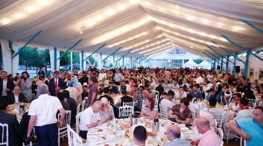 Sultangazi Belediyesi, Bombalı Saldırı Nedeniyle Ramazan Etkinliklerini İptal Etti