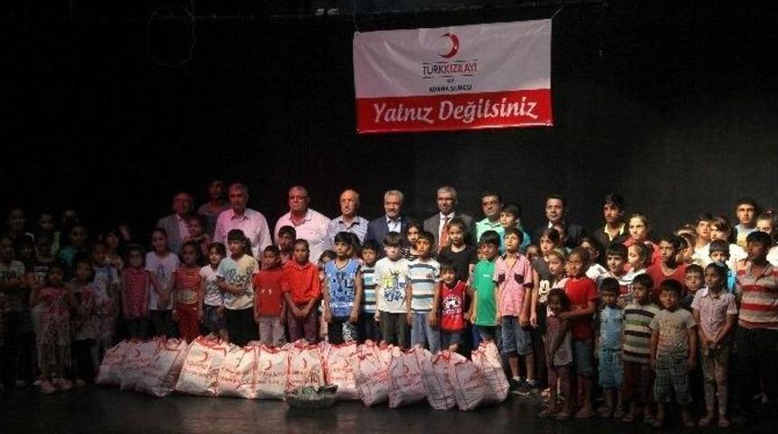 Kızılay&rsquo;dan 800 Yetime Bayramlık