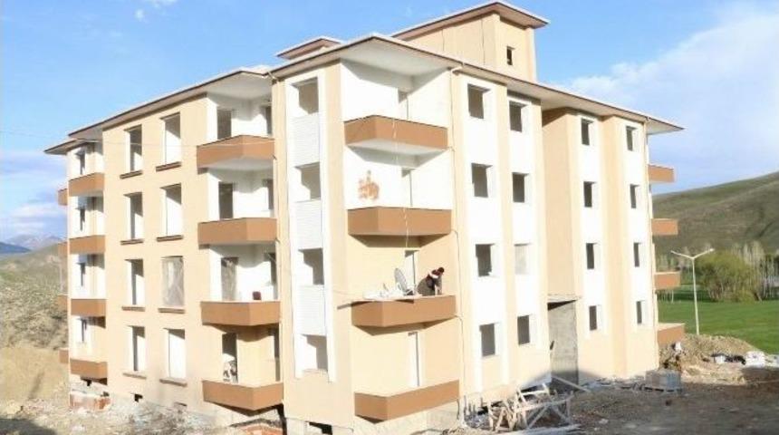 Otlukbeli&rsquo;ne Modern Polis Lojmanları