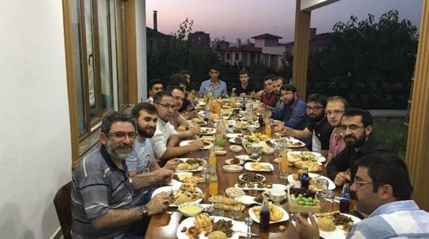 Agd İftarları Evlere Taşıdı