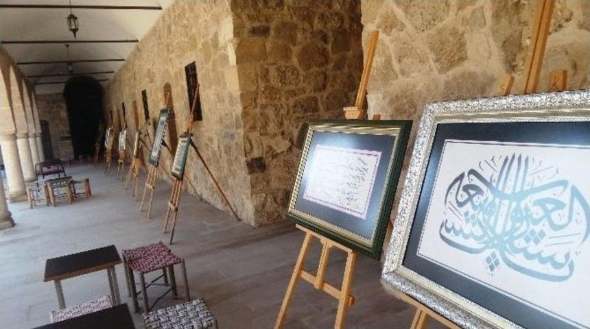 Tarihi Camide &lsquo;hat Ve Tezhip&rsquo; Sergisi