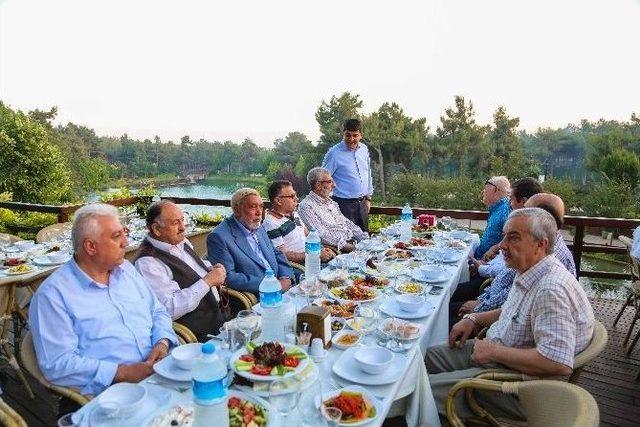 Şehitkamil Belediye Başkanı Rıdvan Fadıloğlu’ndan Vefa Örneği