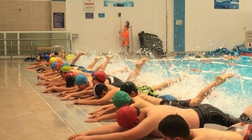 Yaz Spor Okulları Rekora Koşuyor