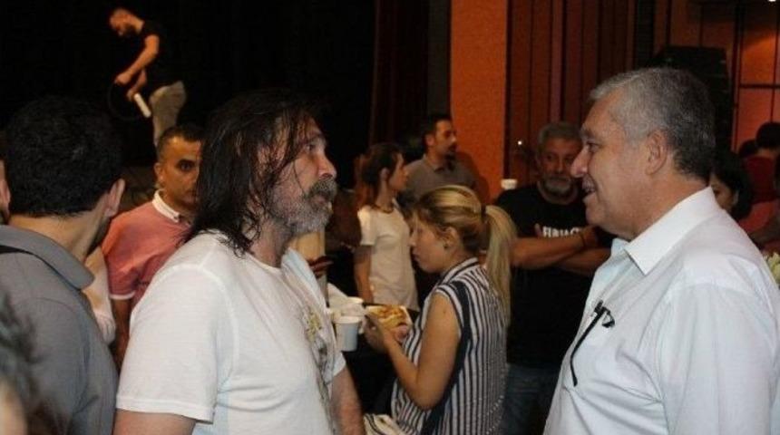 Tatbikat Sahnesi Yoluna Devam Ediyor