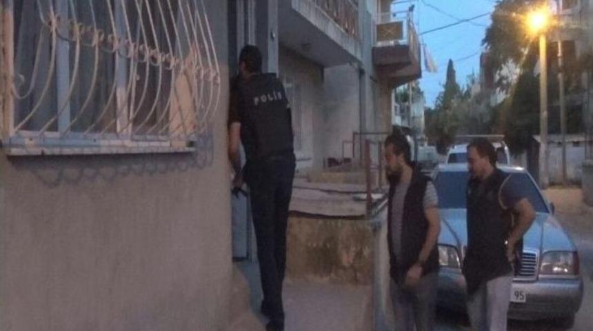 İzmir&rsquo;de Işid Operasyonu: 9 G&ouml;zaltı