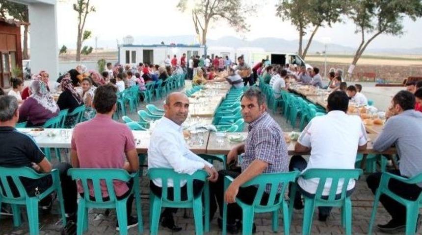 Araban Belediye Başkanı &Ouml;zdemir Belediye Personelleri İle İftarda Buluştu