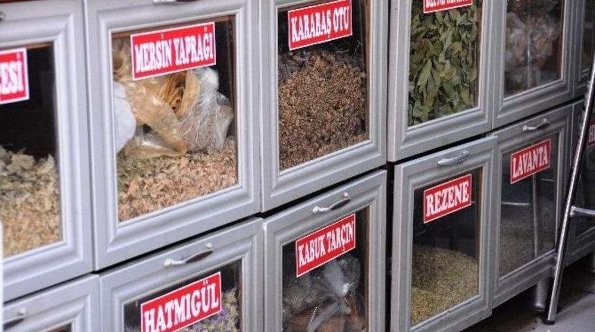 Mide Hazımsızlığı &Ccedil;ekenler Dikkat